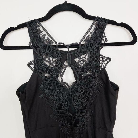 Xenia Boutique Black Size 6 Caged Embroidered Lace Dress Fit and Flare Cocktail - Picture 5 of 9